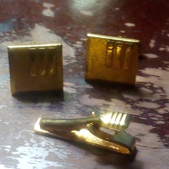 Tally Hi Mens Gold Cufflinks